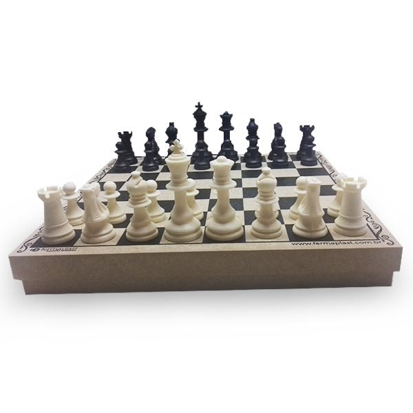 Conjunto Jogo de Xadrez de alta durabilidade e acabamento impecável. Ideal para escolas, clubes e entusiastas. Garanta peças resistentes e com peso ideal para suas partidas com a qualidade Fermaplast. Confira!